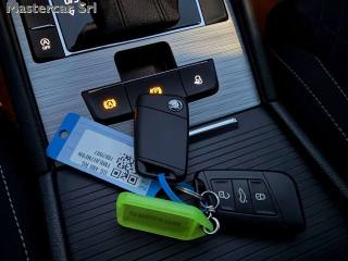 SKODA Superb usata, con Volante in pelle