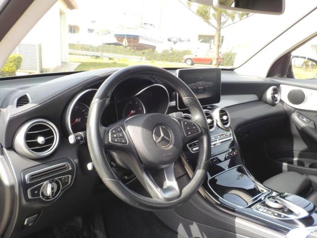 MERCEDES-BENZ GLC 220 usata 57