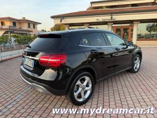 MERCEDES-BENZ GLA 200 usata, con Chiusura centralizzata