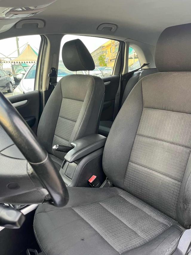MERCEDES-BENZ B 180 usata, con Controllo trazione