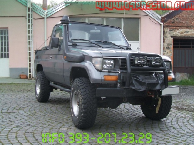 TOYOTA Land Cruiser usata, con Cerchi in lega