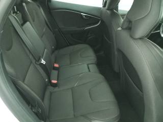 VOLVO V40 Cross Country usata, con Autoradio digitale
