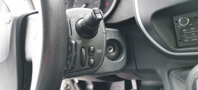 RENAULT Kangoo usata 27