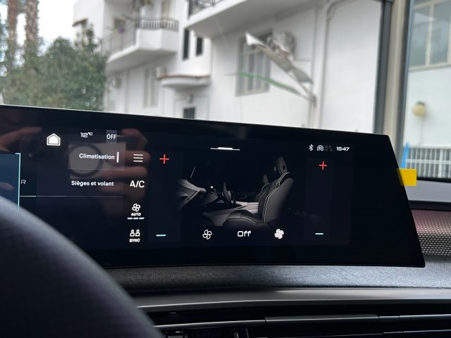 PEUGEOT 3008 usata, con Autoradio digitale