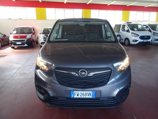 OPEL Combo usata, con Airbag