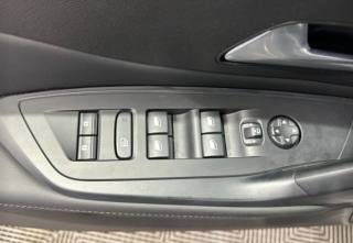PEUGEOT 308 usata, con Park Distance Control