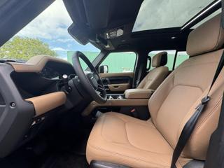LAND ROVER Defender usata, con Interni in pelle
