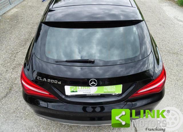 MERCEDES-BENZ CLA 200 usata, con Fari LED