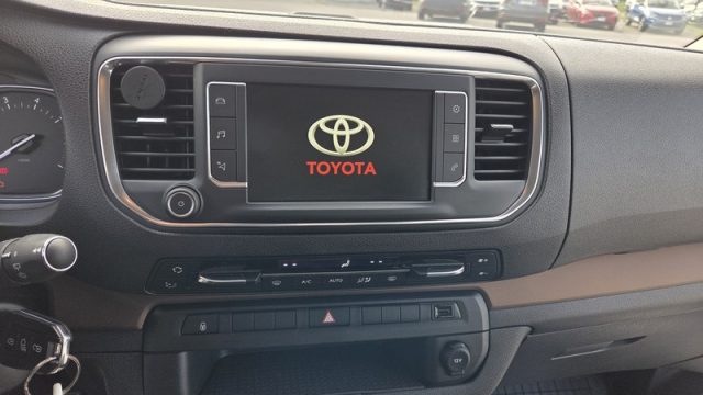 TOYOTA Proace Verso usata, con Servosterzo