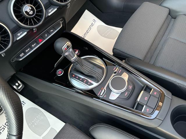 AUDI TT usata, con USB