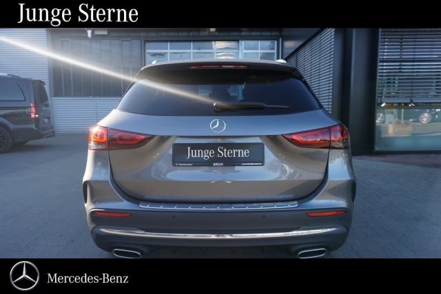 MERCEDES-BENZ GLA 220 usata, con Autoradio