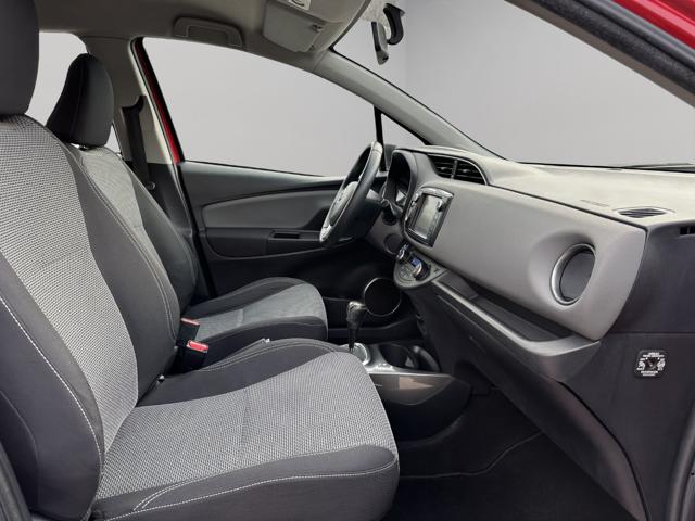 TOYOTA Yaris usata, con Sistema di navigazione