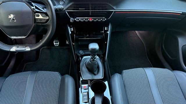 PEUGEOT 2008 usata, con Vetri oscurati