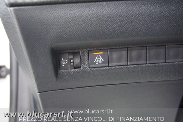 PEUGEOT 208 usata, con Sensori di parcheggio posteriori