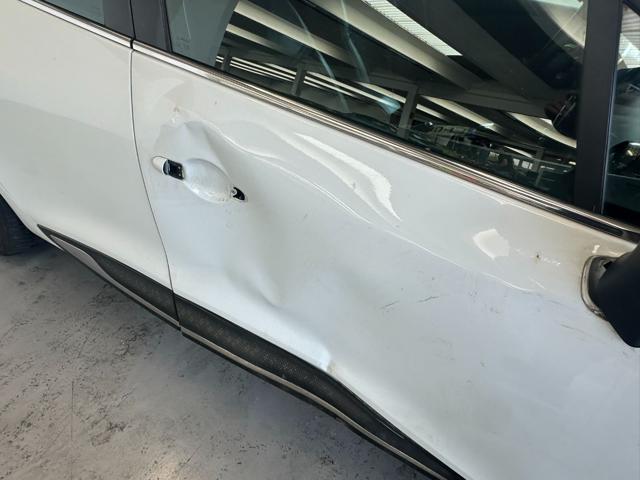 RENAULT Clio usata, con Controllo trazione