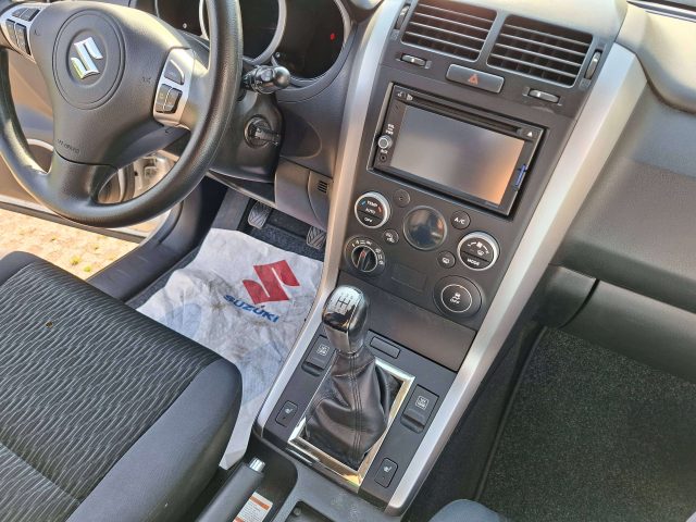 SUZUKI Grand Vitara usata, con Park Distance Control
