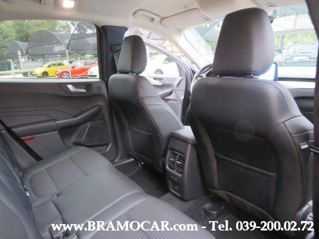 FORD Kuga usata, con Bracciolo