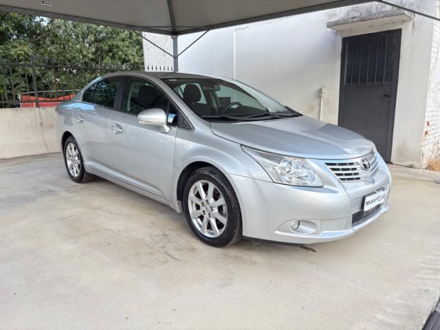 TOYOTA Avensis usata, con Airbag laterali