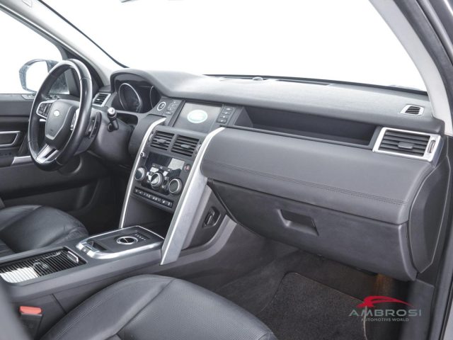 LAND ROVER Discovery Sport usata 11