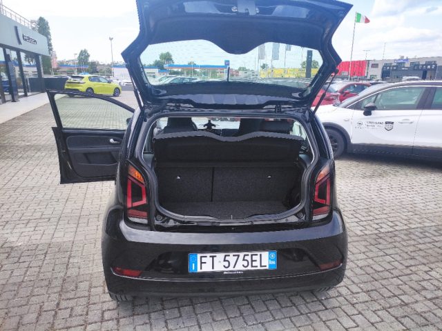 VOLKSWAGEN up! usata, con Fendinebbia