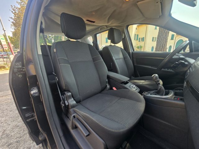 RENAULT Scenic usata 97