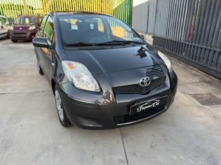 TOYOTA Yaris usata, con Airbag