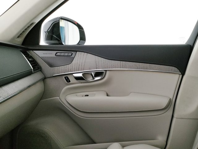 VOLVO XC90 usata, con Sistema di navigazione