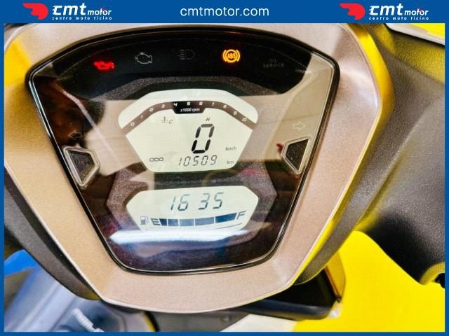 KYMCO Agility 300 usata 4