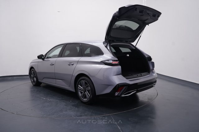 PEUGEOT 308 usata, con Sensori di parcheggio posteriori