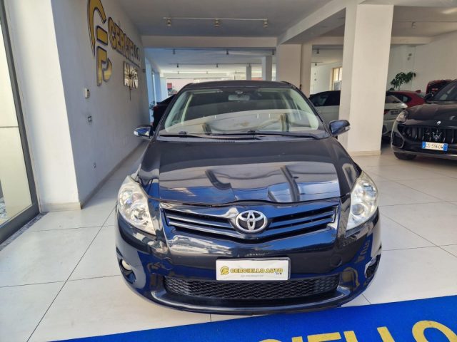 TOYOTA Auris usata, con ABS