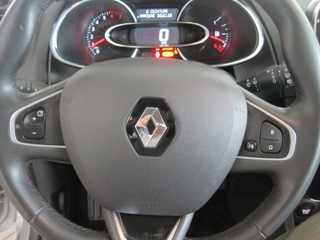 RENAULT Clio usata, con Airbag testa