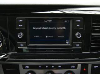 VOLKSWAGEN Multivan usata, con Controllo automatico clima