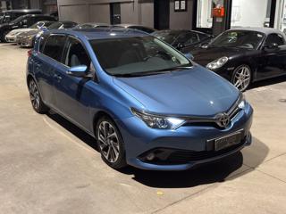 TOYOTA Auris usata, con Airbag