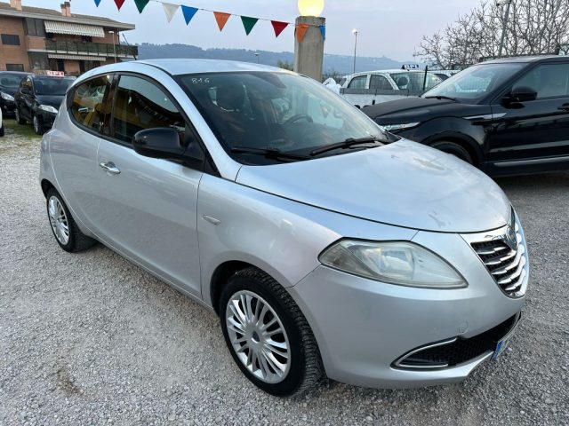 LANCIA Ypsilon usata, con ABS