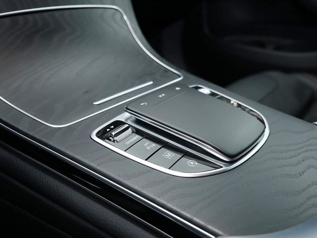 MERCEDES-BENZ GLC 300 usata, con Climatizzatore