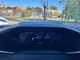 PEUGEOT 2008 usata, con Autoradio