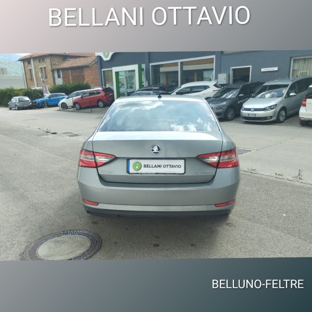 SKODA Superb usata, con Airbag Passeggero