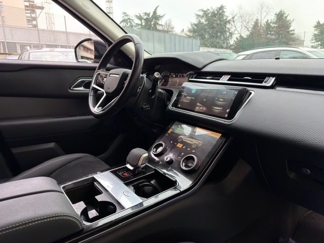 LAND ROVER Range Rover Velar usata, con Cruise Control