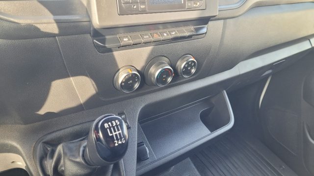 RENAULT Master usata, con Sensore di pioggia