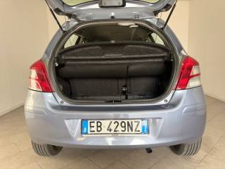 TOYOTA Yaris usata 4