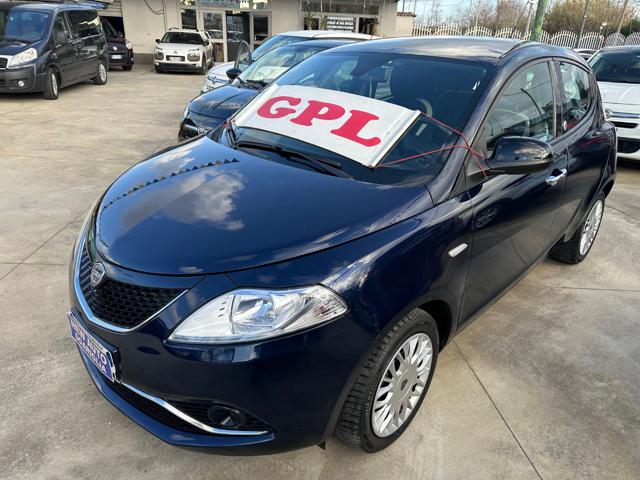 LANCIA Ypsilon usata, con ABS