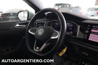 VOLKSWAGEN Taigo usata, con Luci diurne