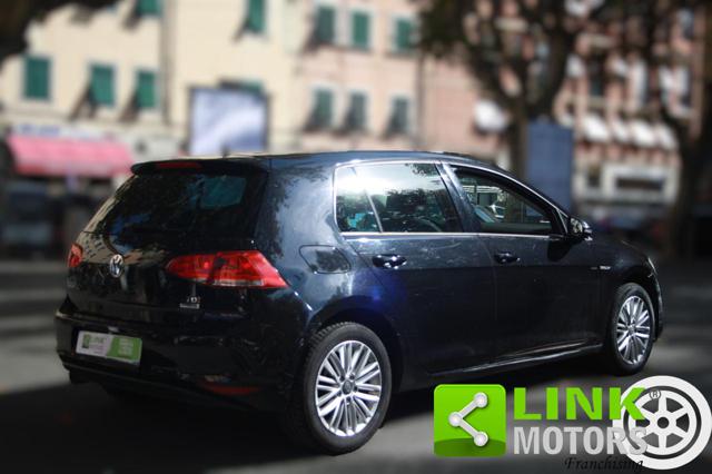 VOLKSWAGEN Golf usata, con Autoradio
