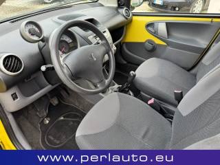 PEUGEOT 107 usata, con Autoradio