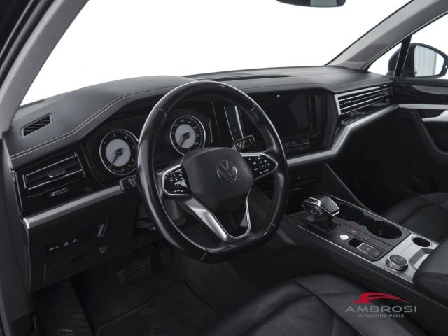 VOLKSWAGEN Touareg usata 7