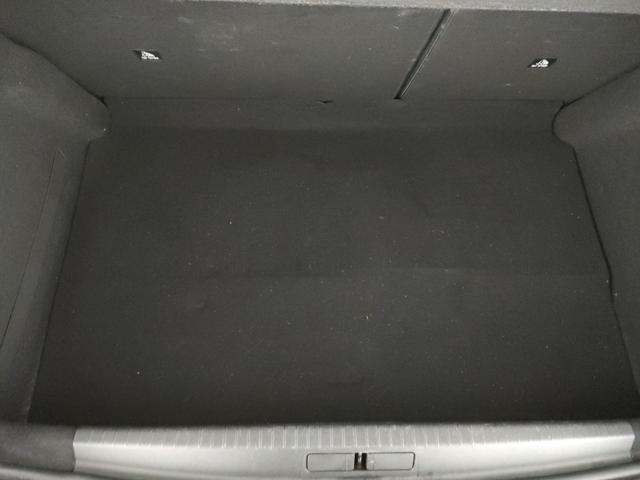 PEUGEOT 208 usata, con Sedile posteriore sdoppiato