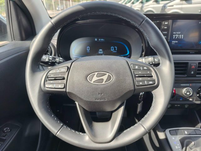 HYUNDAI i10 usata, con Specchietti laterali elettrici