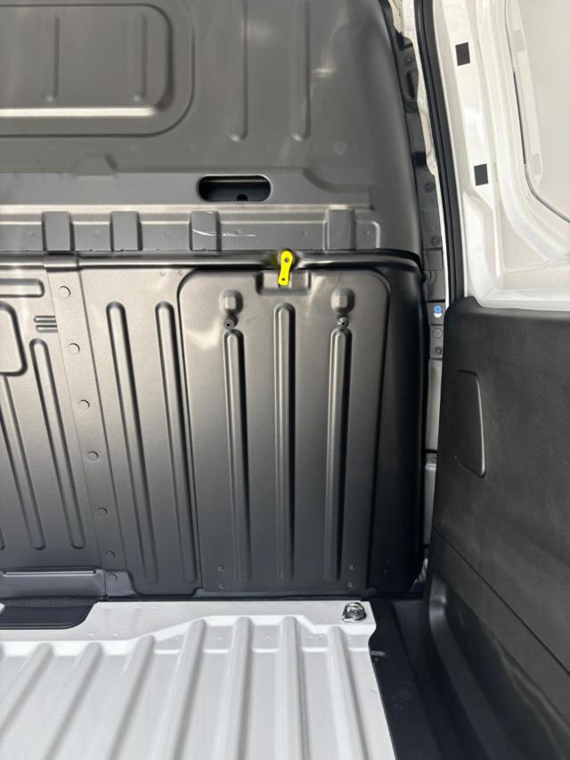 FIAT Doblo usata, con Park Distance Control