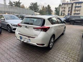 TOYOTA Auris Touring Sports usata, con Cerchi in lega