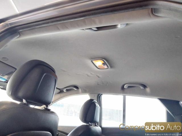 HYUNDAI iX35 usata, con Specchietti laterali elettrici